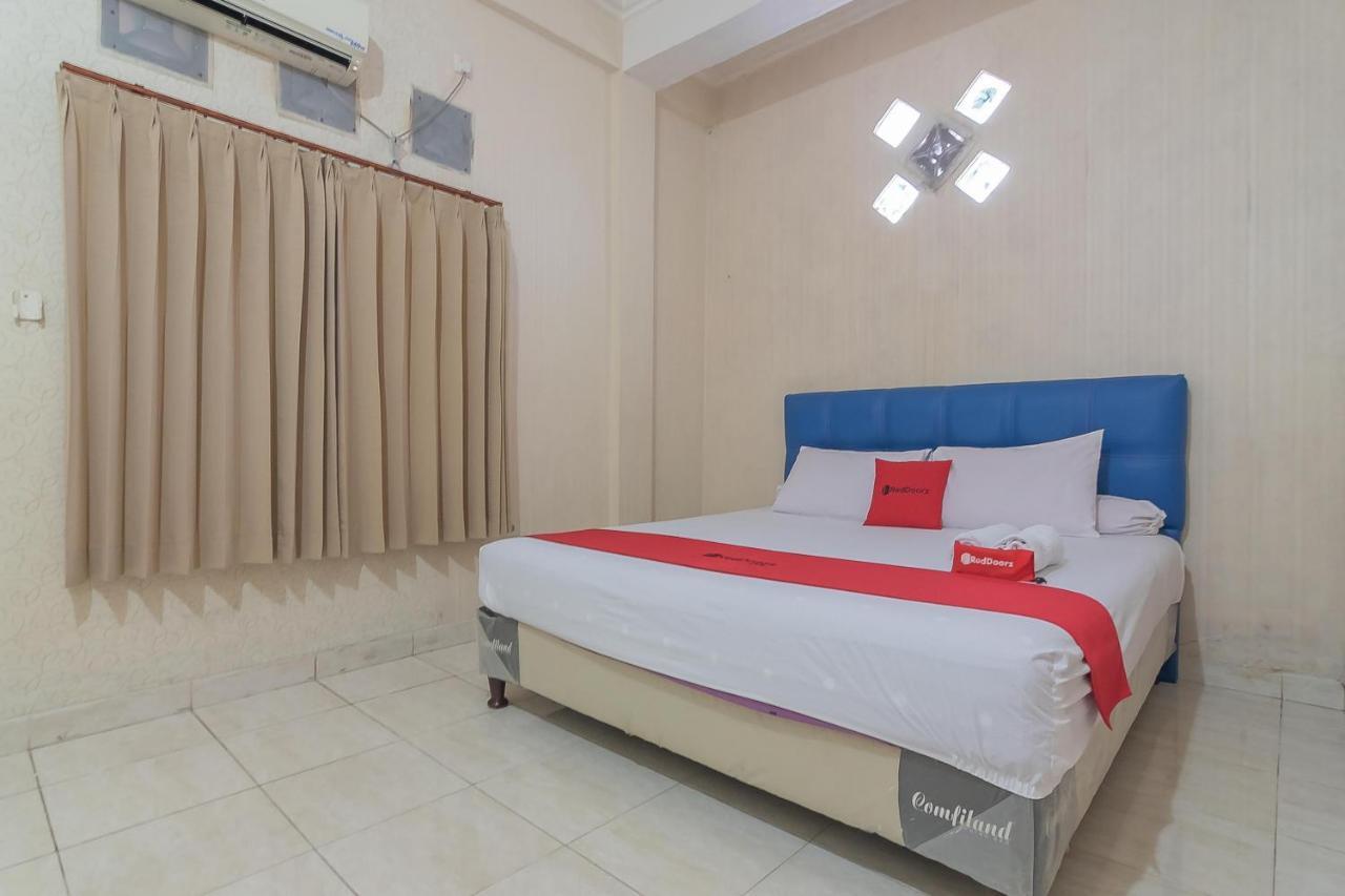 فندق Reddoorz Syariah Near Terminal Batu Ampar 2 باليكبابان المظهر الخارجي الصورة