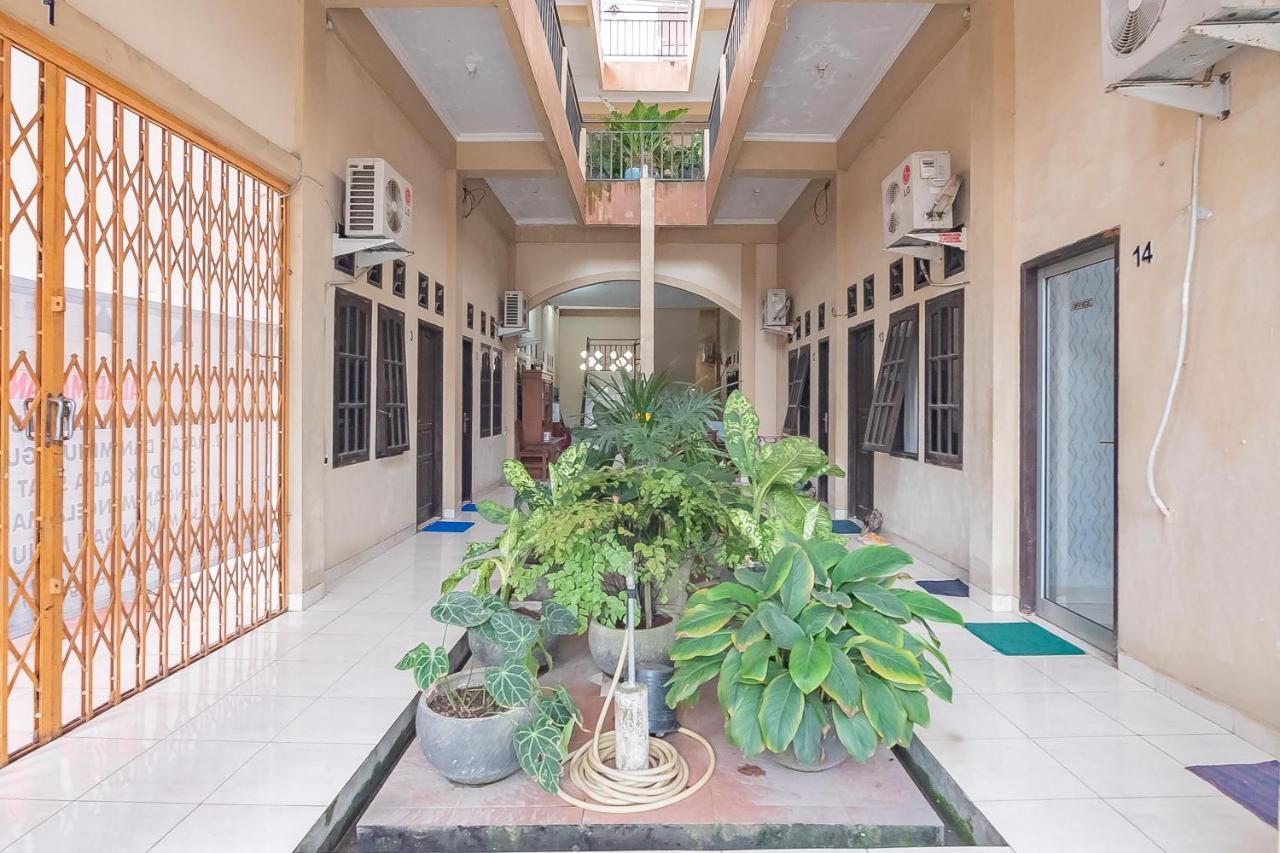 فندق Reddoorz Syariah Near Terminal Batu Ampar 2 باليكبابان المظهر الخارجي الصورة